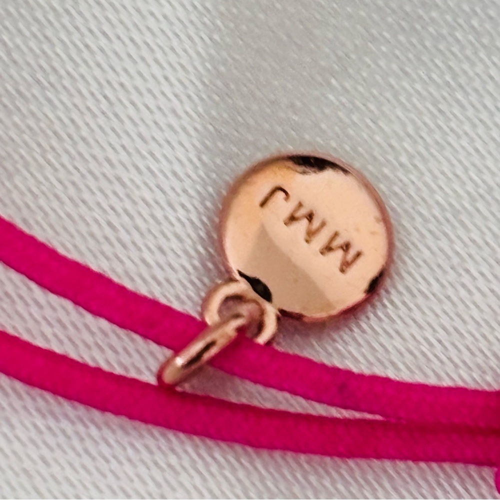 Marc by Marc Jacobs Fuchsia Cord Bracelet with Gold Charms NWOT - Picture 5 of 6